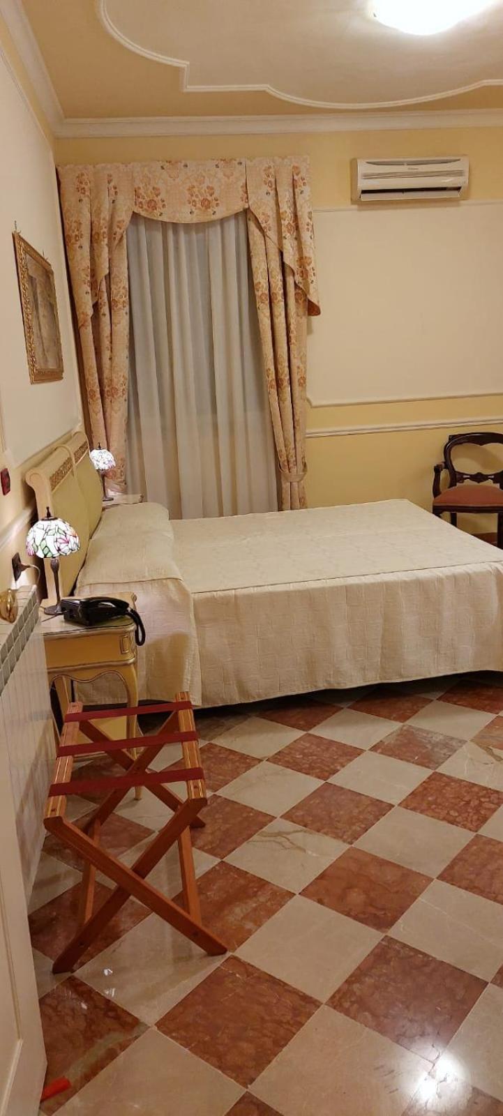 Hotel Trinacria 巴勒莫 外观 照片